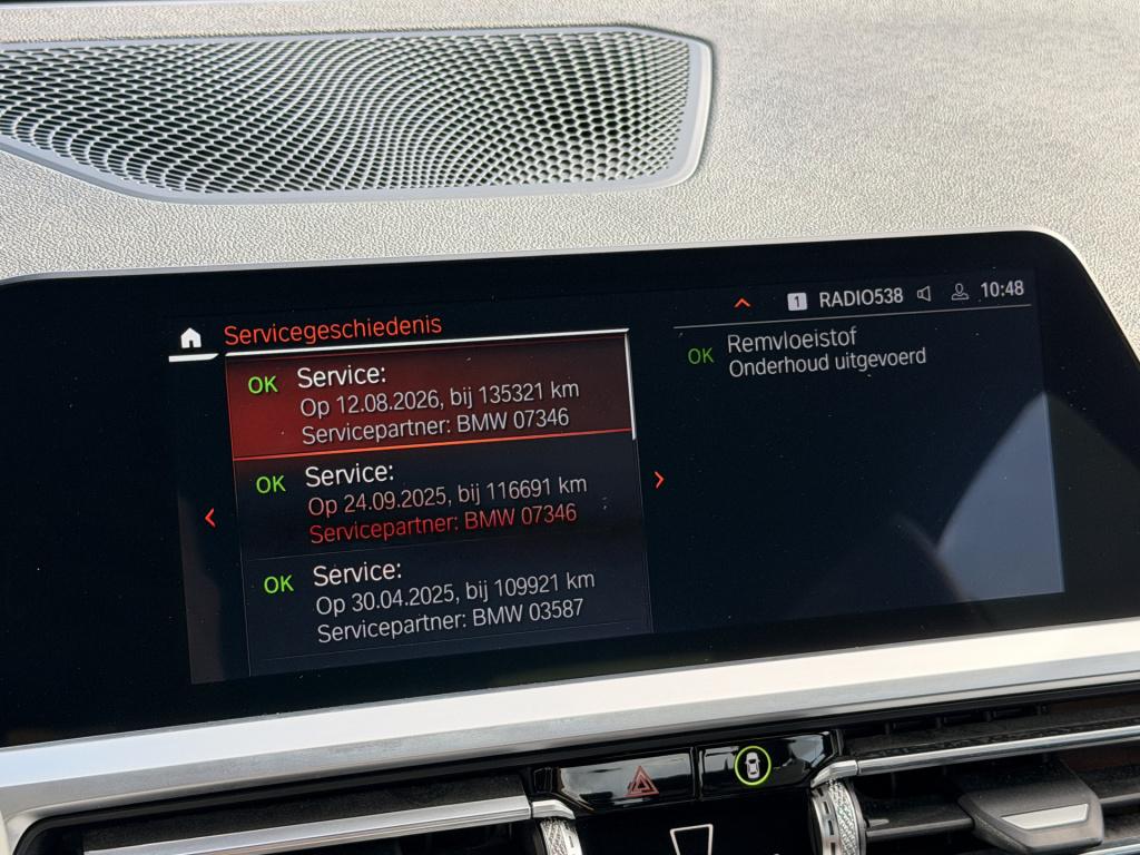 BMW 3-serie 320i m-sport | cruise | m zetels | apple carplay | navi | sfeer