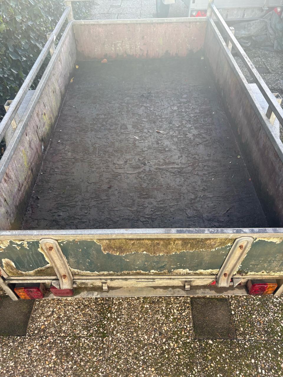 Aanhanger/aanhangwagen 200x130