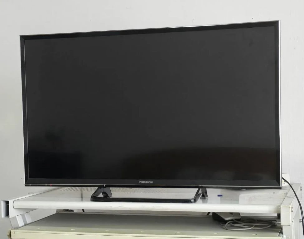 Panasonic SMART TV Full HD 32 inch LED 81CM ALS NIEUW!!!!!!!!