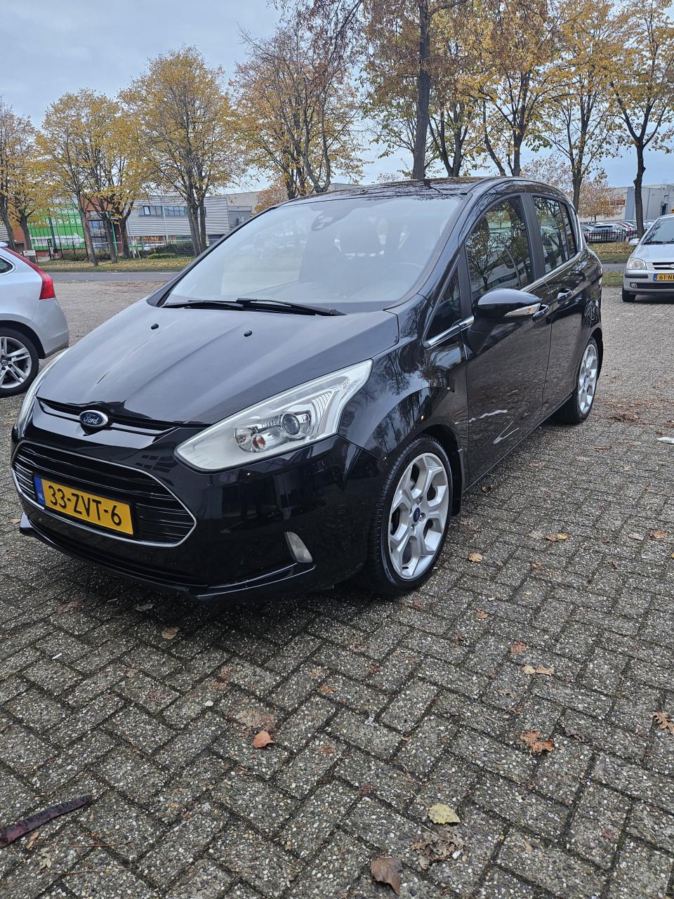 Ford b max 1.0 EcoBoost Titanium