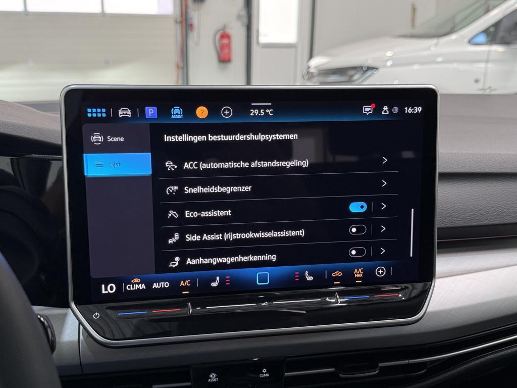Volkswagen Golf variant 1.5 etsi 150pk dsg style | pano dak