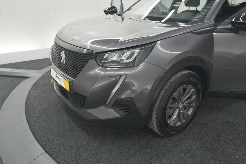 Peugeot 2008 puretech 130 active | camera | apple carplay | parkeersensoren