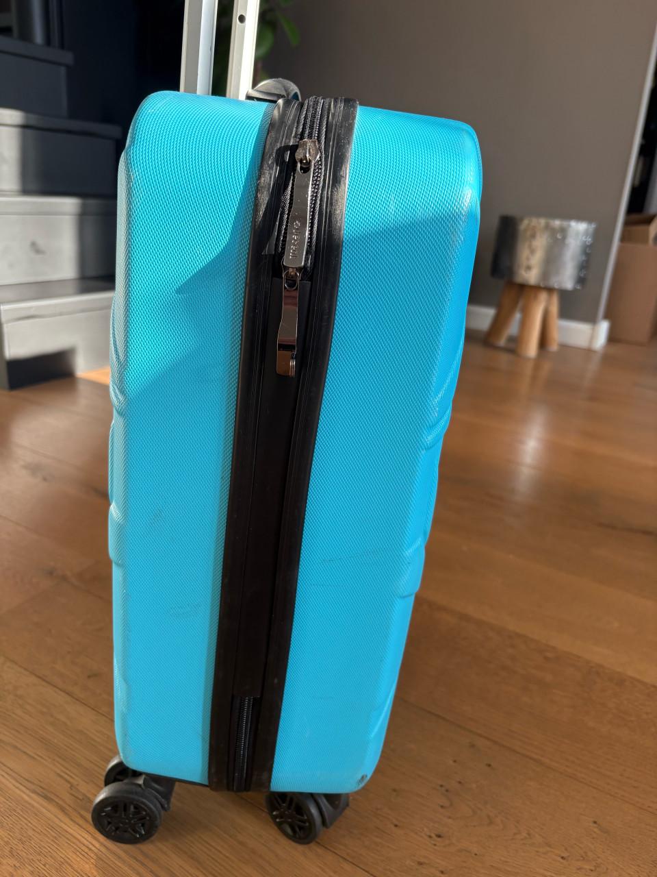 Handbagege koffer - prima staat handvat ‘defect’