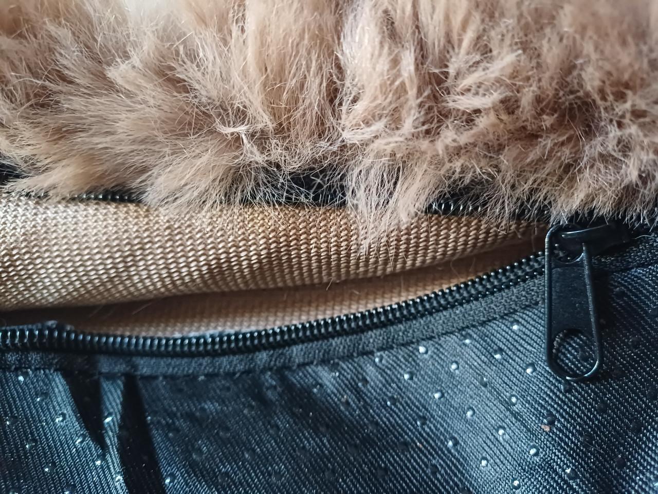 Pom Pom Fur hondenkussen, groot formaat - 100 x 70 x 14 cm