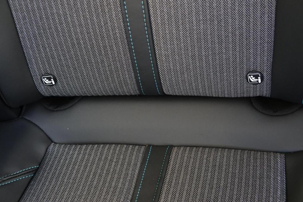 Peugeot 3008 1.6 hybrid 225 allure