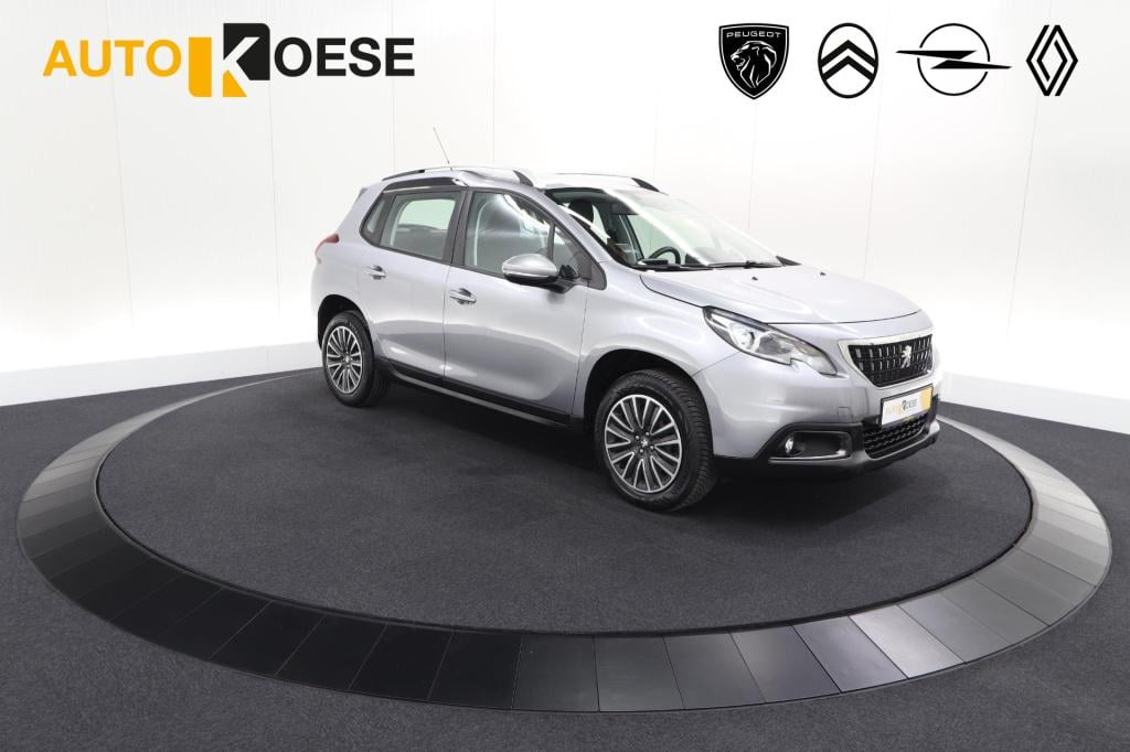 Peugeot 2008 puretech 110 blue lion | trekhaak | apple carplay | parkeersen