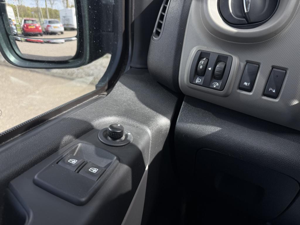 Renault Trafic 1.6 dci t29 l2h1 dc | nl-auto | 18'' sportvelgen | trekhaak 