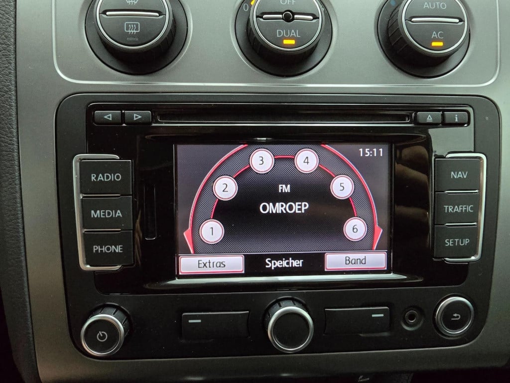 Volkswagen Touran occasion 1.4 tsi highline automaat en 7 zits(!) | tweedeh