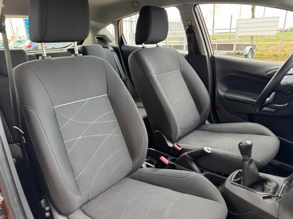 Ford Fiesta 1.0 style essential