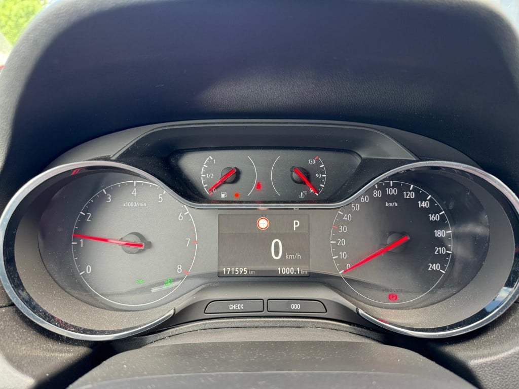 Opel Grandland X 1.2 turbo bus. ex.