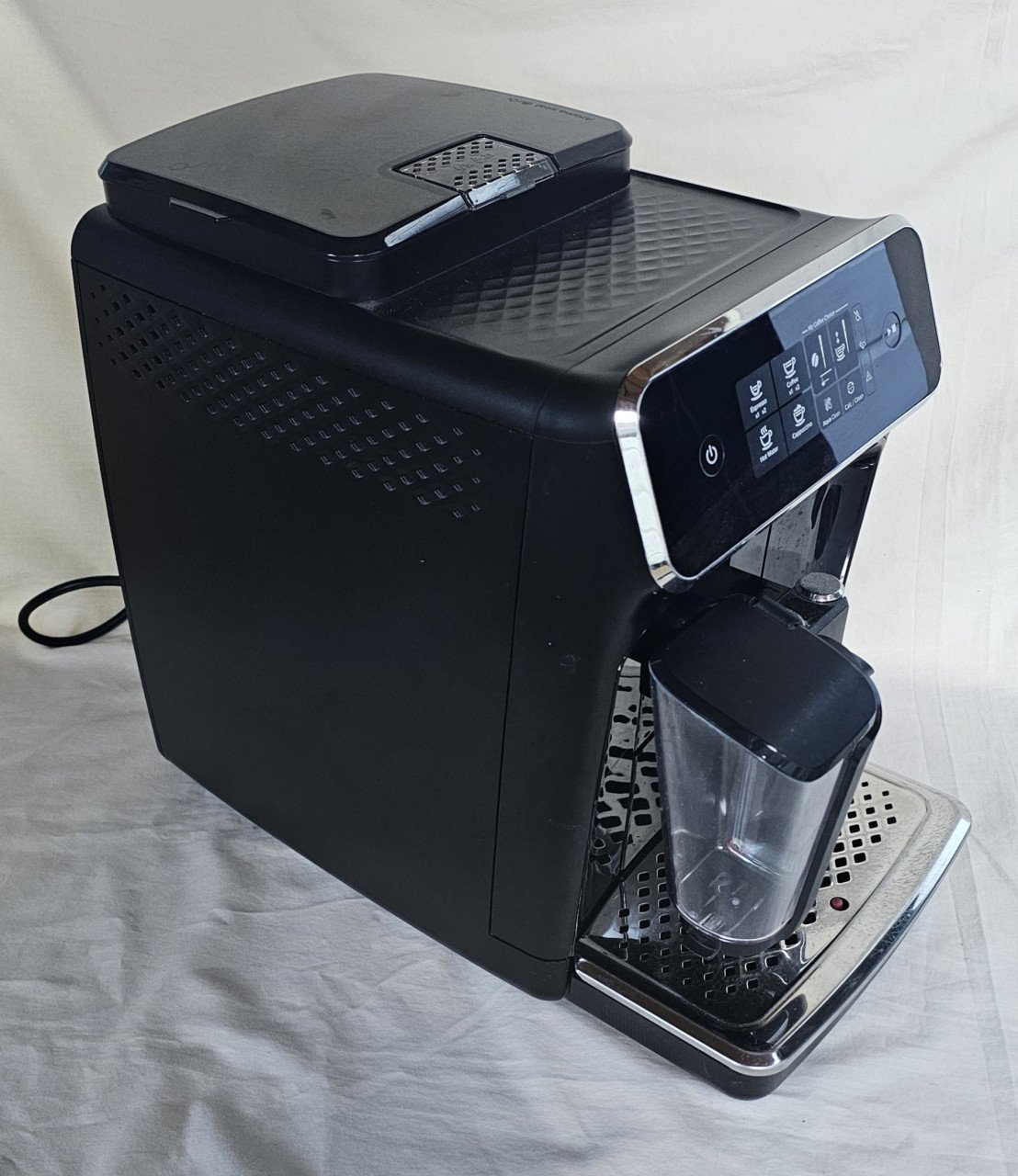 Philips 2200 serie volautomatische koffie machine.