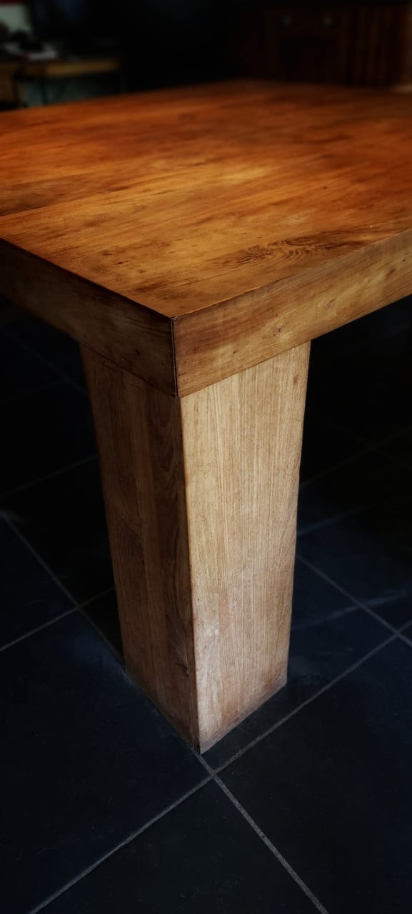 Teakhouten tafel 140 x 140 cm