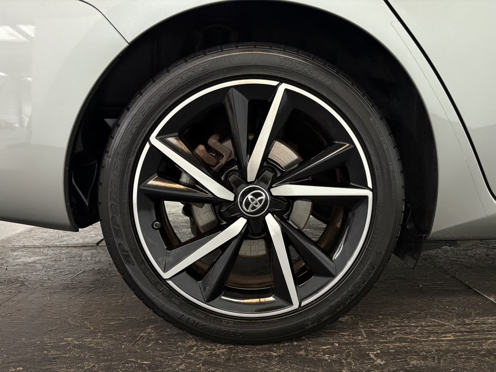 Toyota Auris touring sports 1.8 hybr. dynamic team d | trekhaak | stoelverw