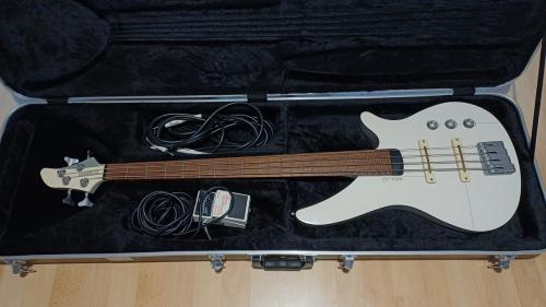 Basgitaar Yamaha RBX A2