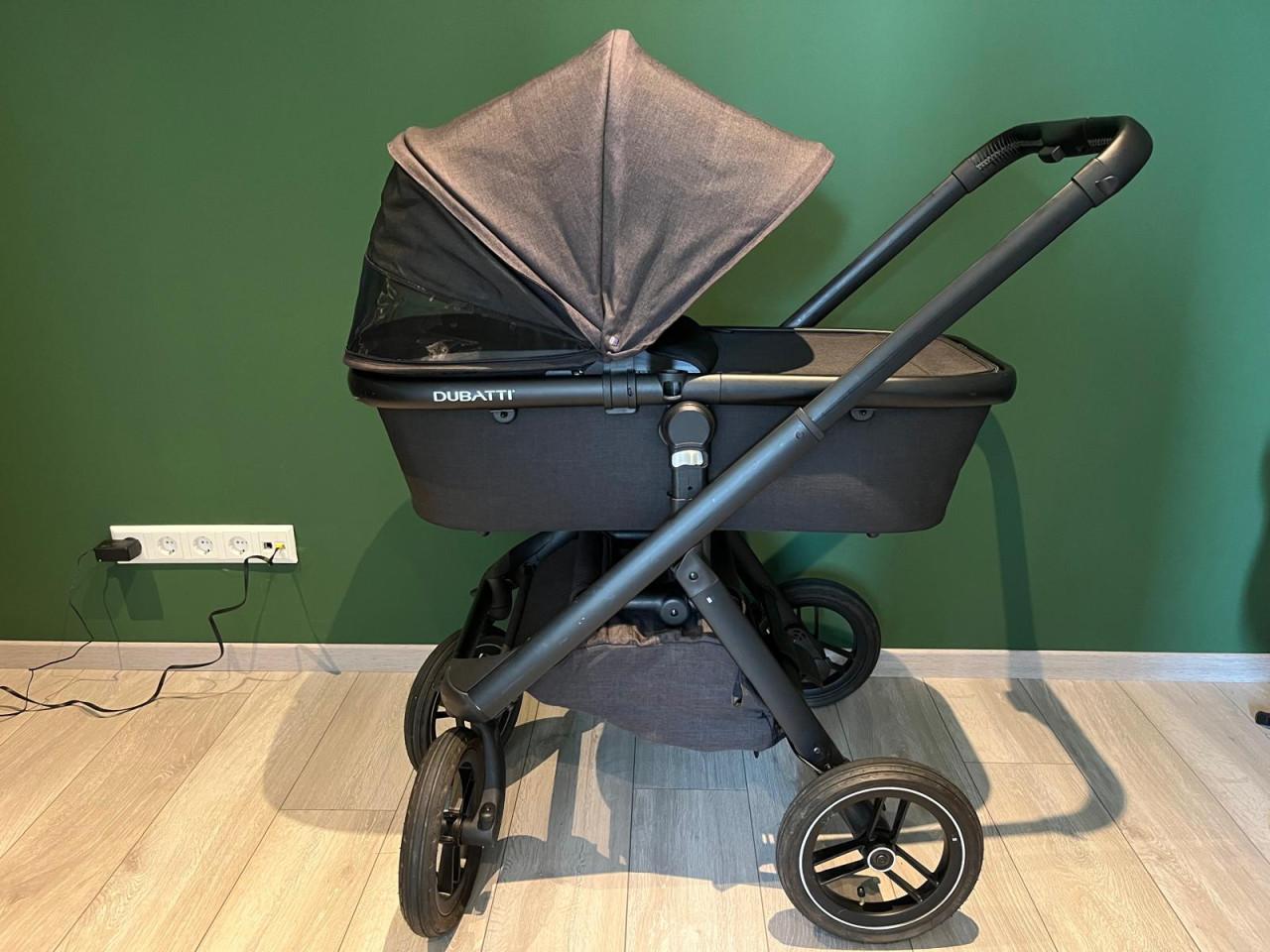 Kinderwagen - nette staat - compleet met accessoires