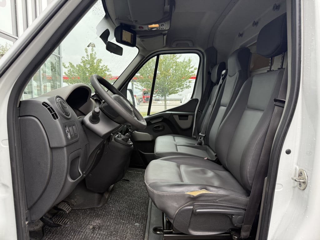 Renault Master t35 2.3 dci l2h2 | nl-auto | 1e eig | navi | cruisec. | trek