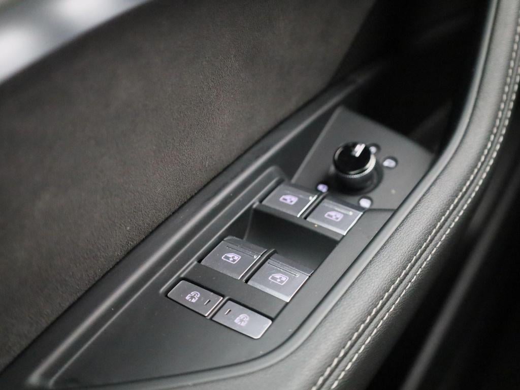 Audi E-tron sportback 55 quattro s edition 95 kwh | automaat | half-leder |