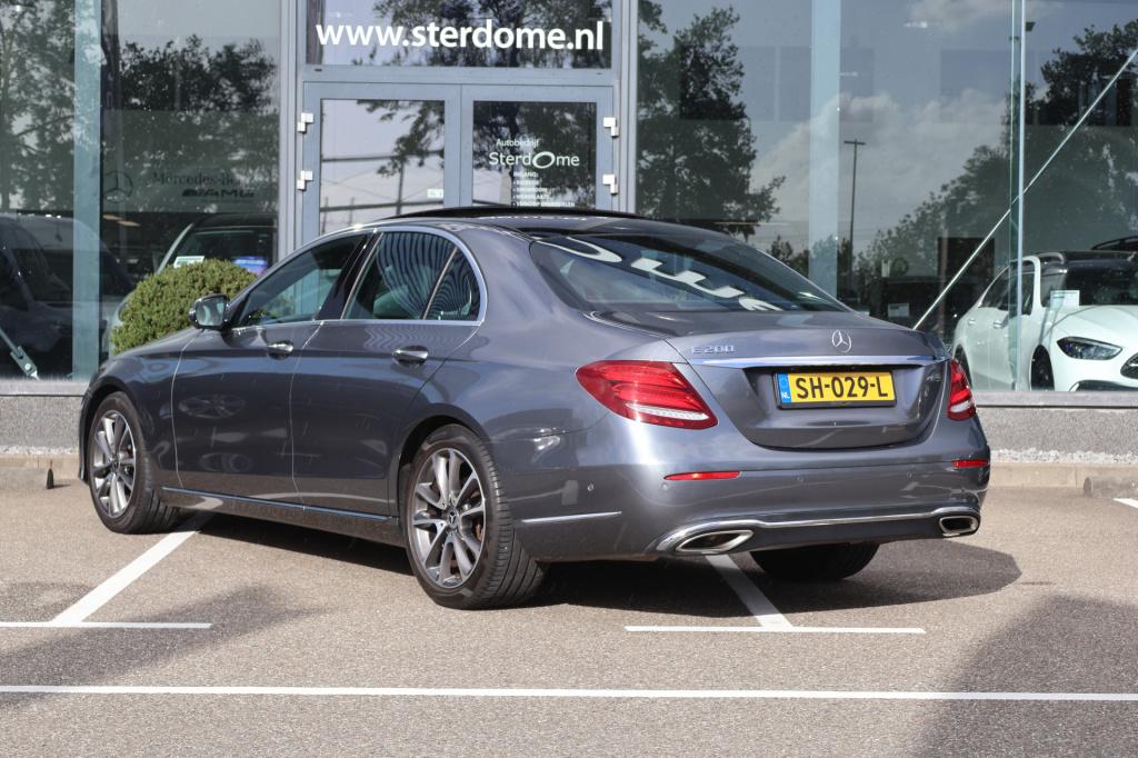 Mercedes-Benz E-Klasse 200 exclusive l airmatic luchtvering l panoramadak l