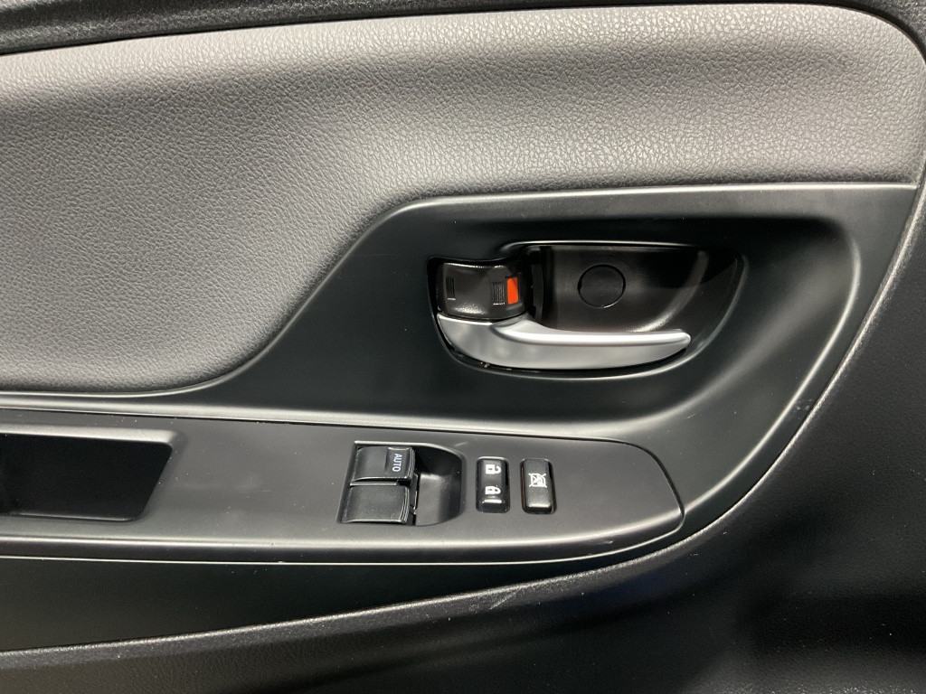 Toyota Yaris 1.5 hyb. aspiration | navi | keyless | camera |