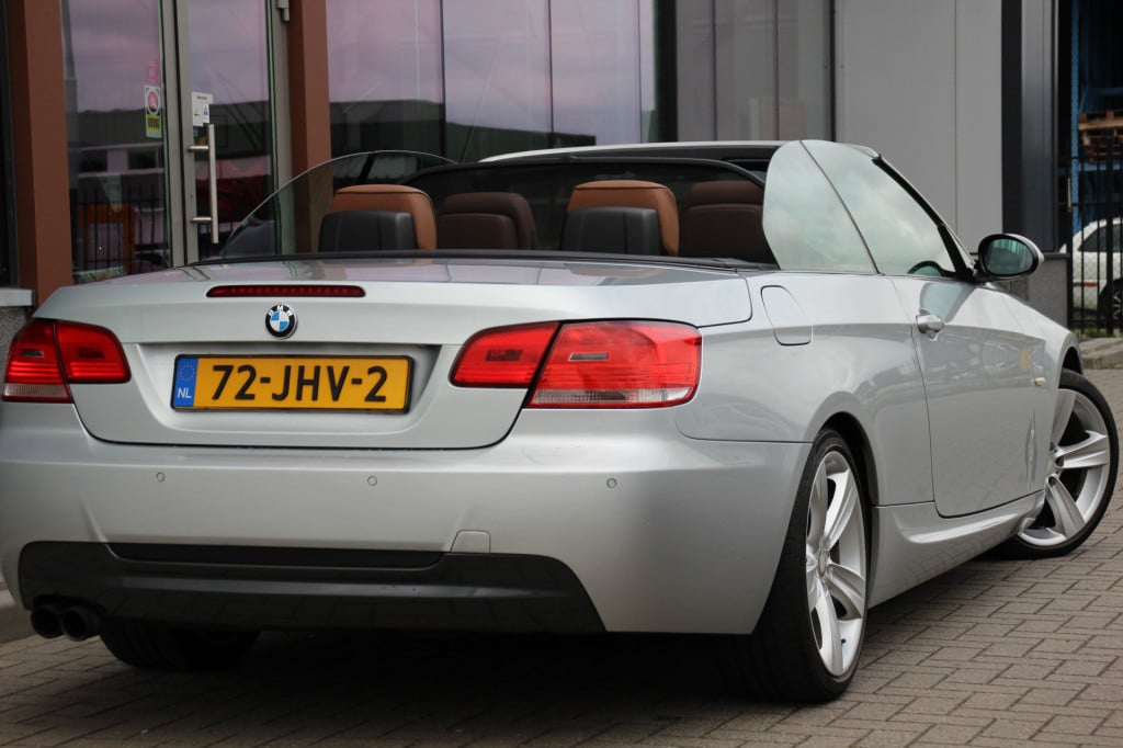 BMW 3-serie cabrio 330d executive | leder | navi | btw