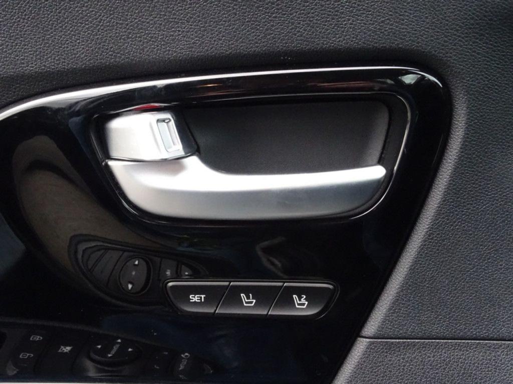 Kia E-niro executiveline 64 kwh incl. btw | led | stoelkoeling-en verwarmin