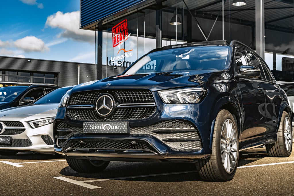 Mercedes-Benz Glc 300e 4matic business solution amg l panoramaschuifdak l t