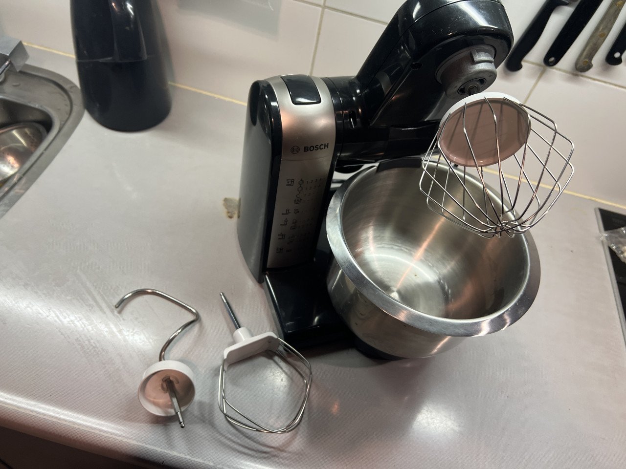 BOSCH Keukenmachine mixer deegkneder menger bijna niet gebruikt