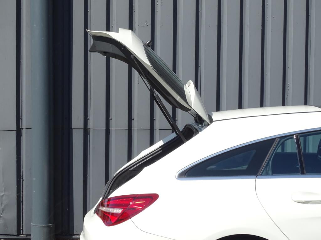 Mercedes-Benz Cla shooting brake 180 ambition amg pakket