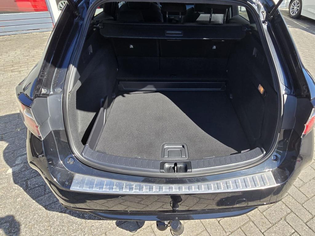 Toyota Corolla Touring Sports 2.0 hybrid dynamic