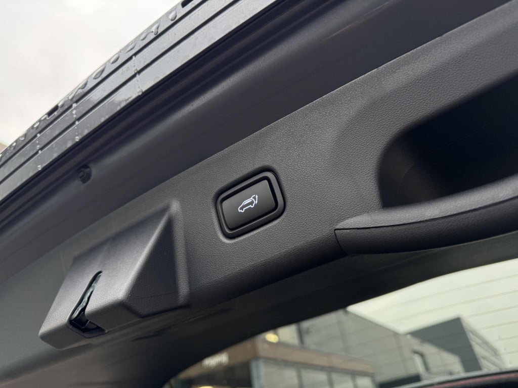 Hyundai Tucson Hybrid 1.6 t-gdi hev premium light grey interior