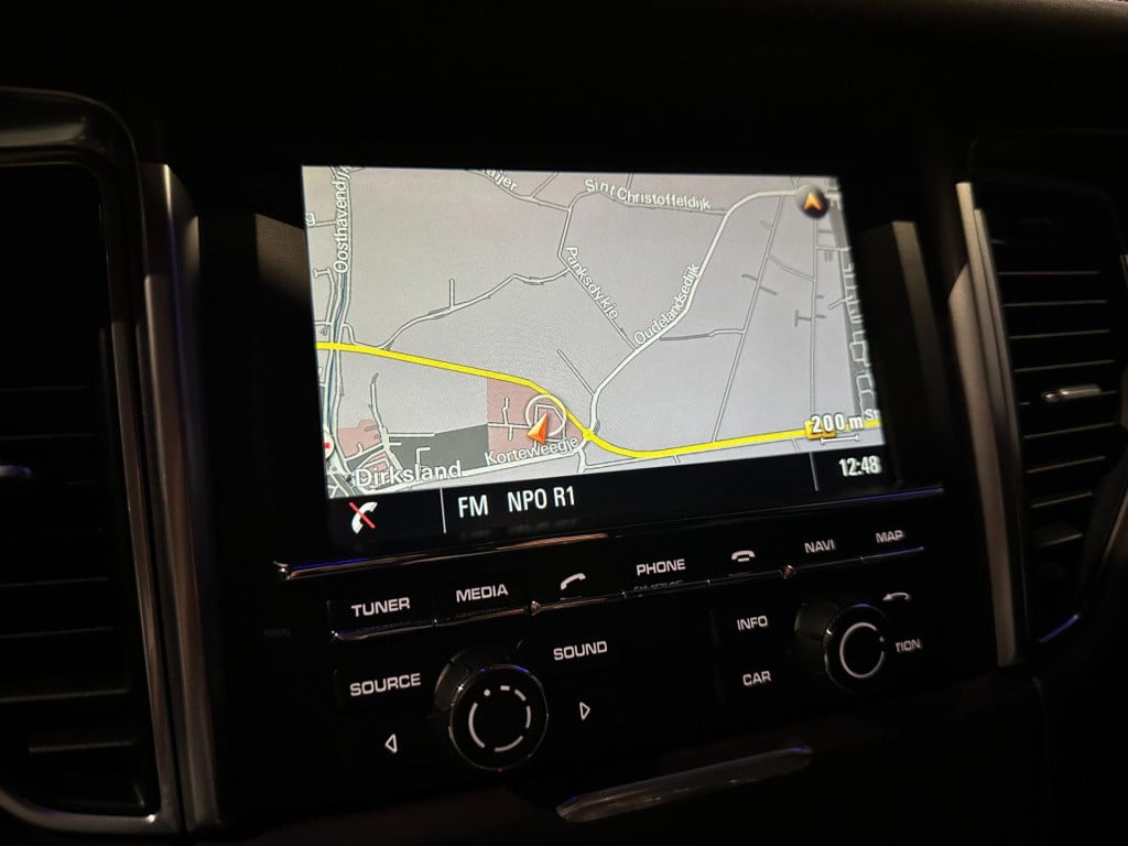 Porsche Macan 3.0 s *luchtvering*sportchrono*stoelventilatie