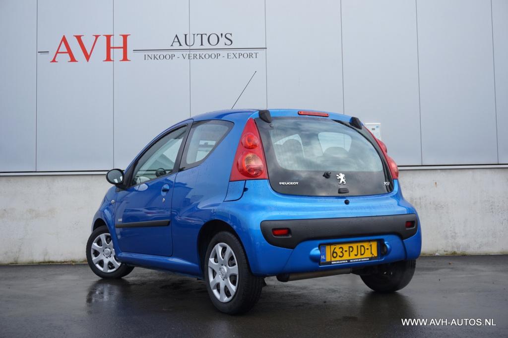 Peugeot 107 1.0-12v millesim 200