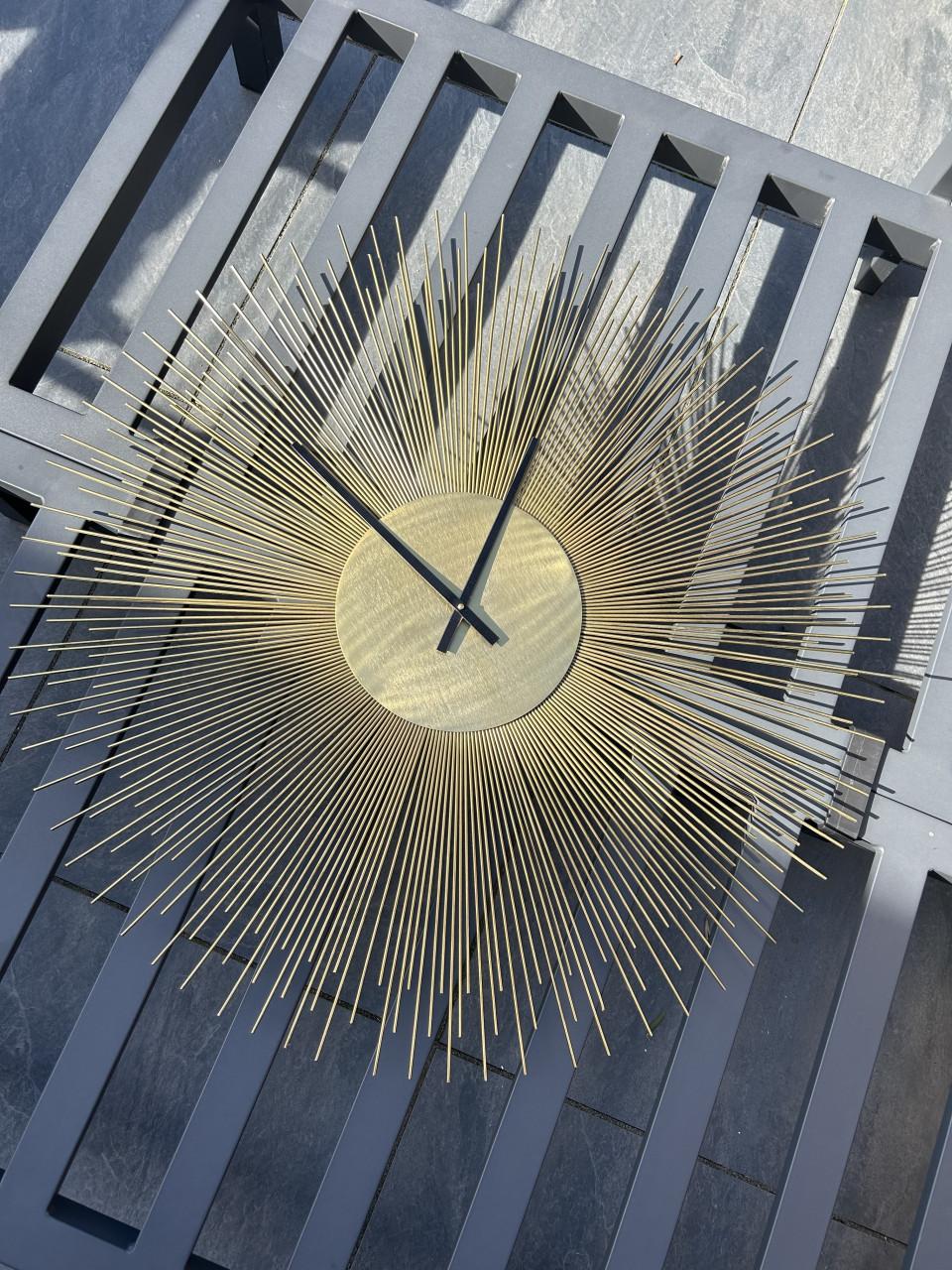 Te koop: Richmond Interiors Klok Chasin 90cm kleur Goud