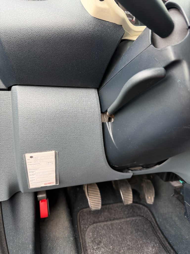 Ford KA 1.2 - titanium - airco