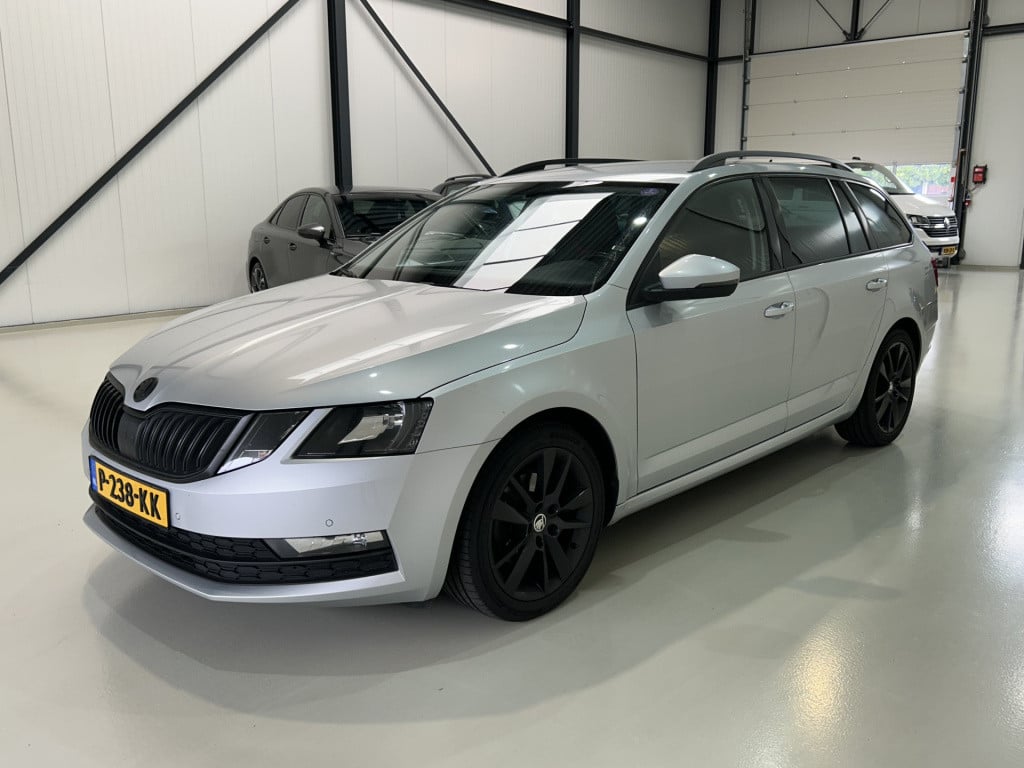 Skoda Octavia combi 1.0 tsi style sportline int.