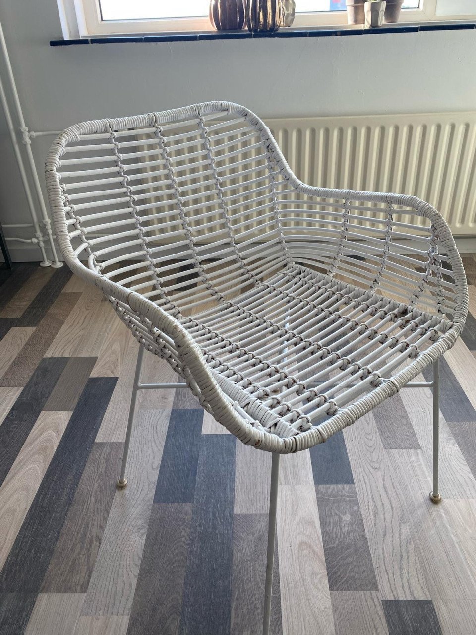 Twee rietenstoelen