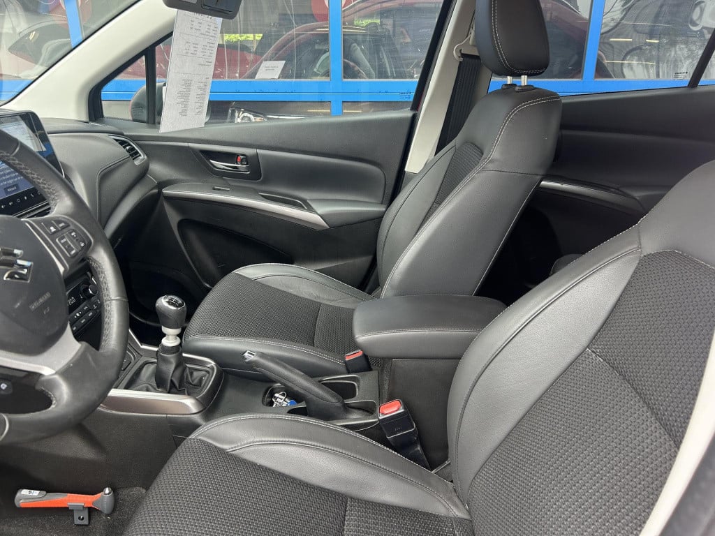 Suzuki Sx4 S-cross 1.4 boosterjet stijl smart hybrid