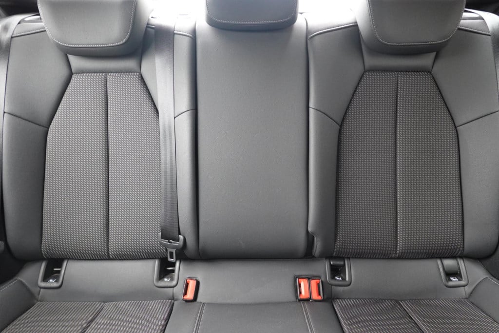Audi A3 limousine 30 tfsi s edition