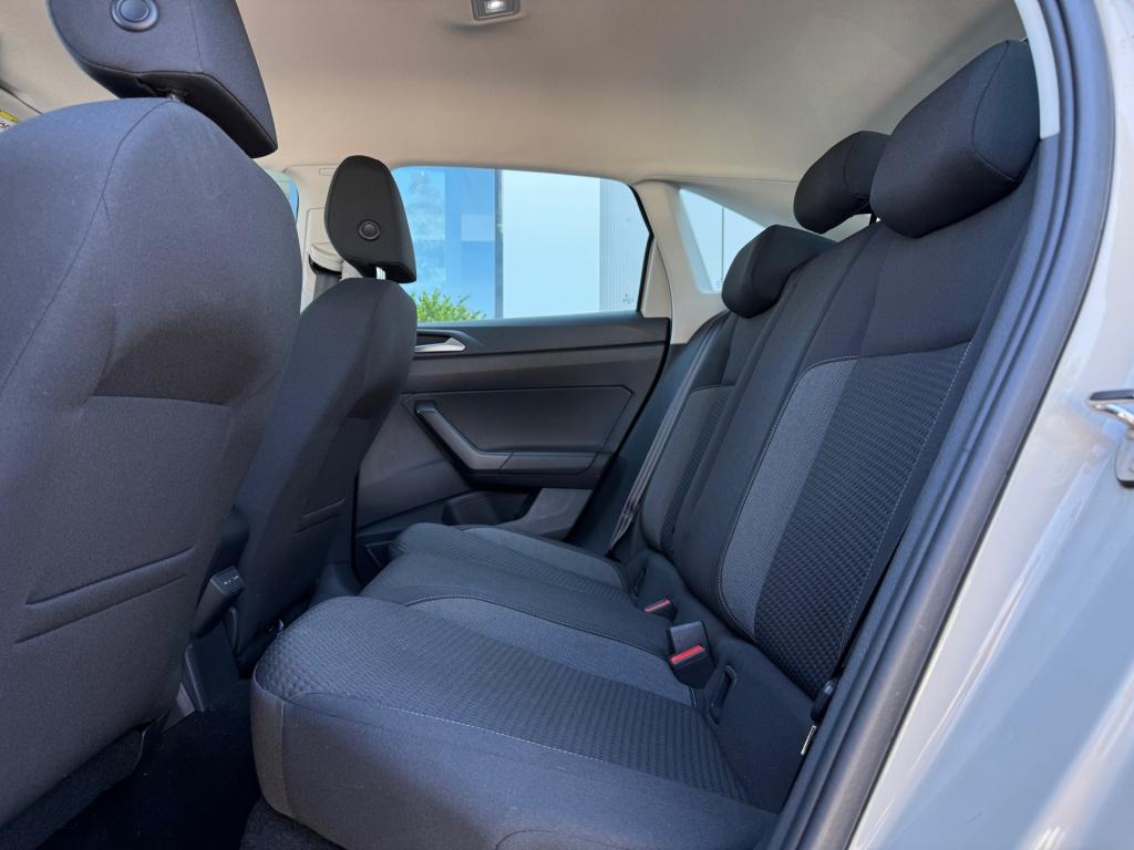 Volkswagen Taigo 1.0 tsi life business * carplay * stoelverwarming * pdc 2x