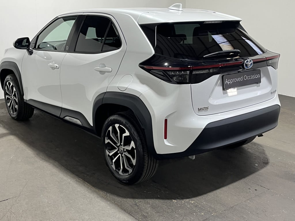 Toyota Yaris Cross dynamic | navi | pdc | bsm |