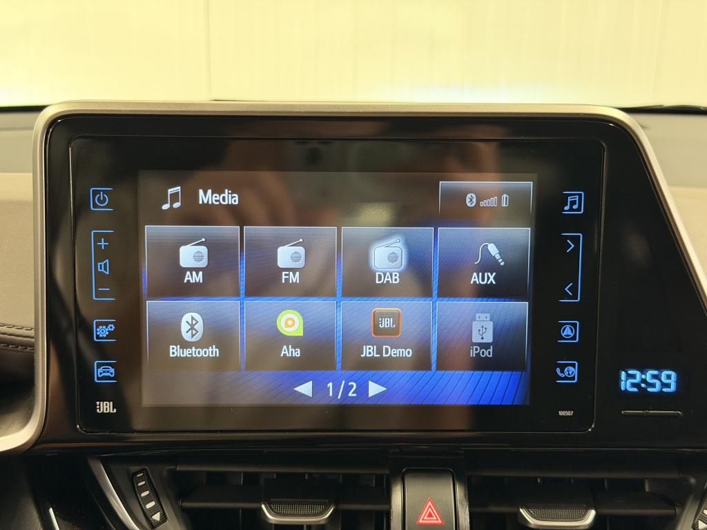 Toyota C-hr 1.8 hybrid executive