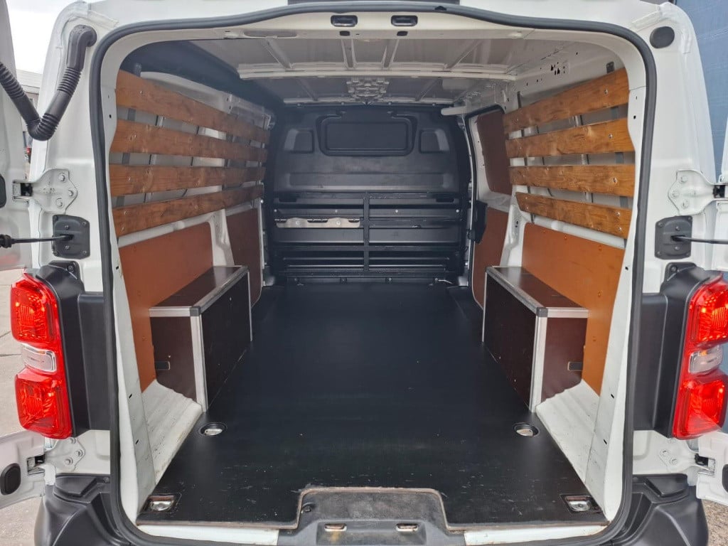 Opel Vivaro 1.5 cdti l2h1 edition l3h1 / airco / cruise controle / 3 zits /