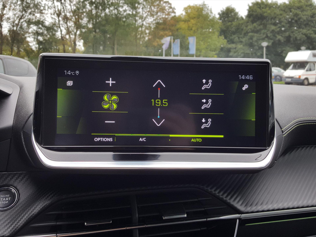 Peugeot 208 gt 1.2 puretech 100pk (vol)automaat (eat8) | navigatie 3d cockp