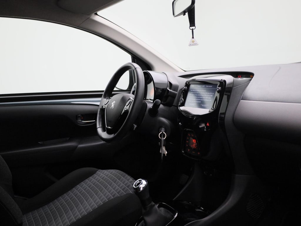 Peugeot 108 1.0 e-vti allure | lmv | climate control | dab | apple carplay 