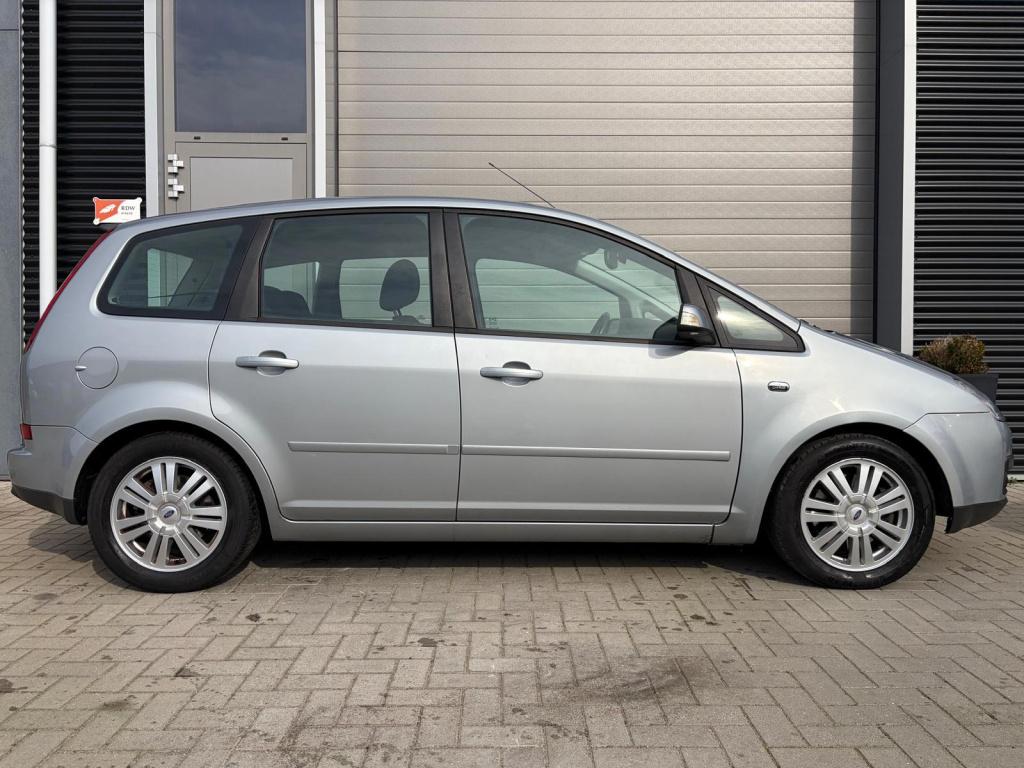 Ford C-max focus 2.0-16v ghia/153.000 nap/dealer onderhouden/trekhaak/andro
