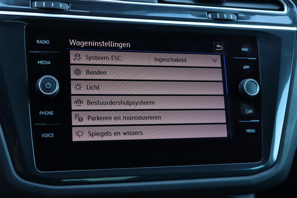 Volkswagen Tiguan 1.4 tsi comfortline executive