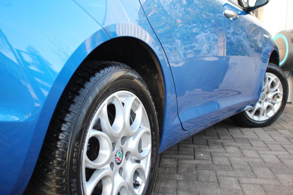 Alfa Romeo Giulietta 1.4 turbo super - blu misano - dab - navi - pdc - crui