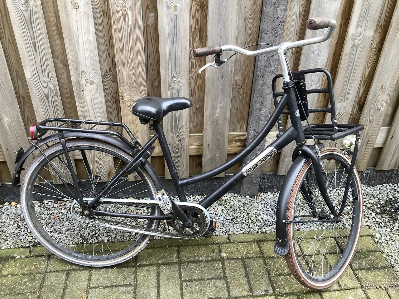 2 Herenfietsen aangeboden. 1x 26 inch + 1x 28inch