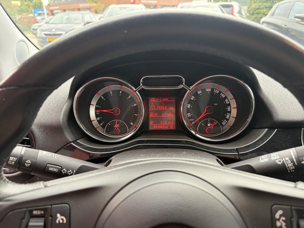 Opel Adam 1.0 turbo jam favourite