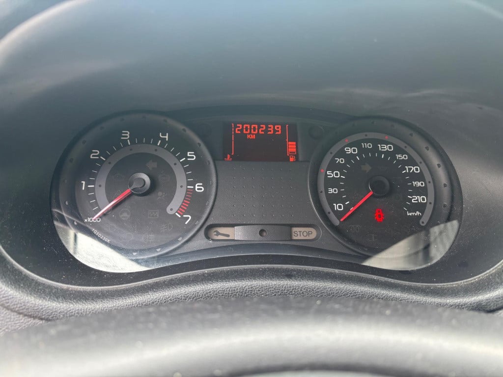 Renault Clio 1.2-16v special line